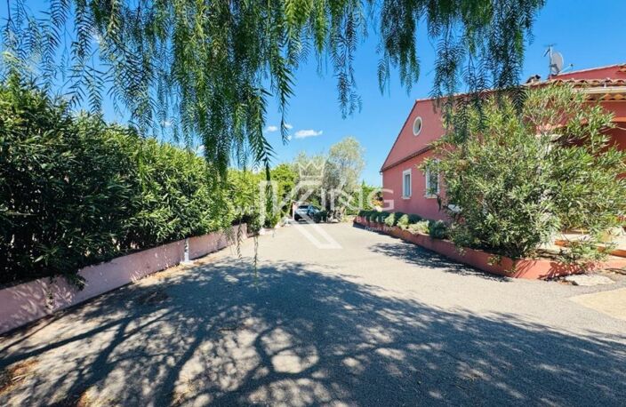VILLA AVEC PISCINE A PUGET/ARGENS — photo 3