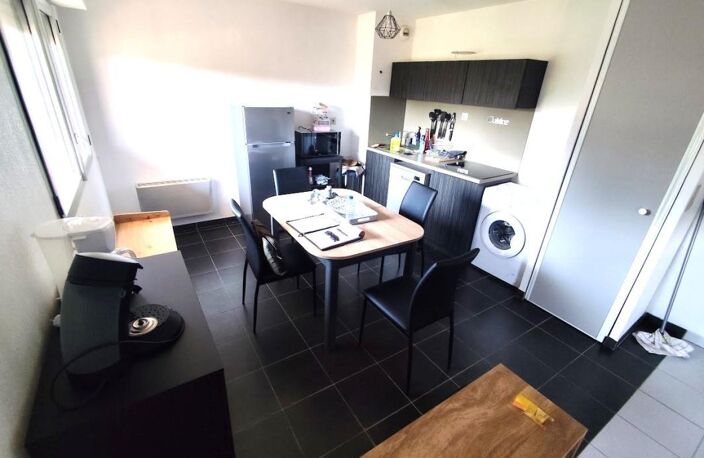 Avignon Extra-Muros, Proche remparts - Appartement T3 récent avec parking privatif — photo 3