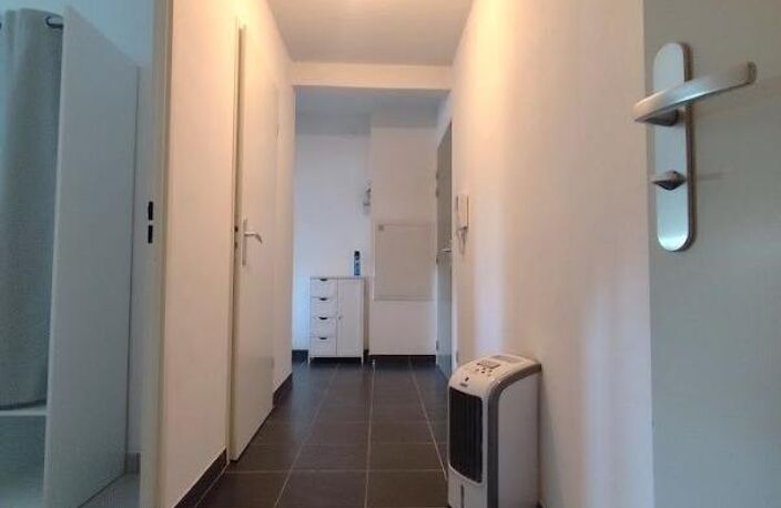 Avignon Extra-Muros, Proche remparts - Appartement T3 récent avec parking privatif — photo 4