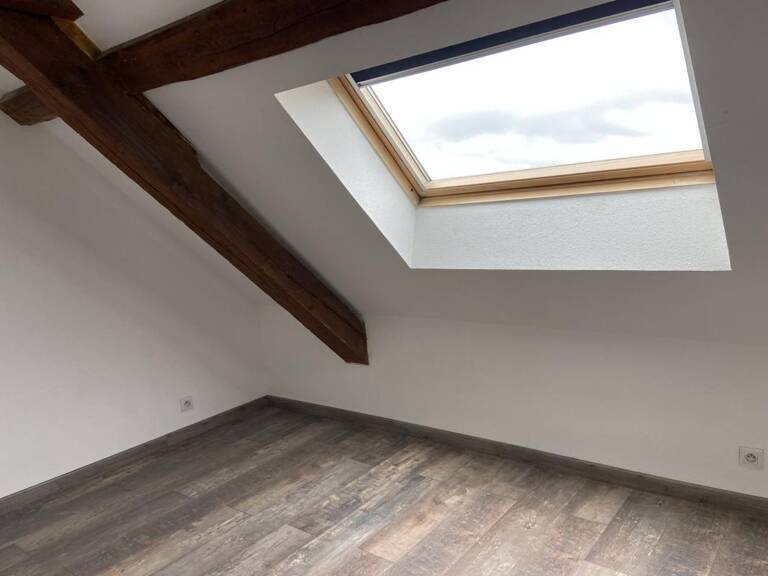 GIROMAGNY - Appartement T3 de 65 m2 à louer — photo 1