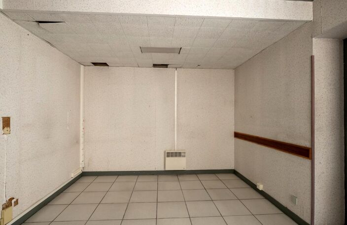 Bureaux en copropriété - 170 m² - Quimper (29) — photo 3