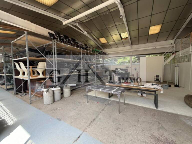 ENTREPÔT DE 350 M² À LOUER À NOISY-LE-SEC — photo 1