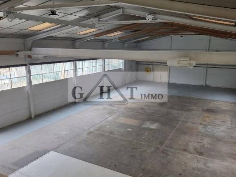 ENTREPÔT DE 392 M² À LOUER À NOISY-LE-SEC — photo 1