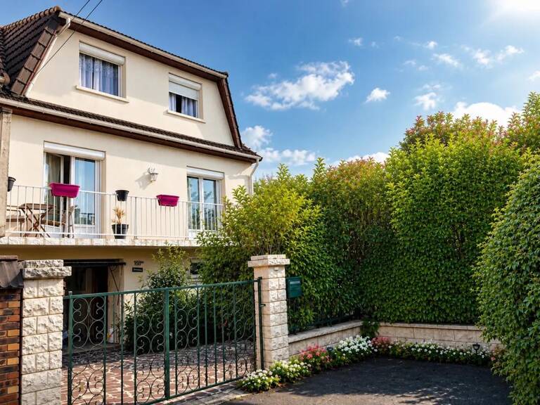 Maison de 5 pièces de 106 m² avec jardin ensoleillé — photo 1