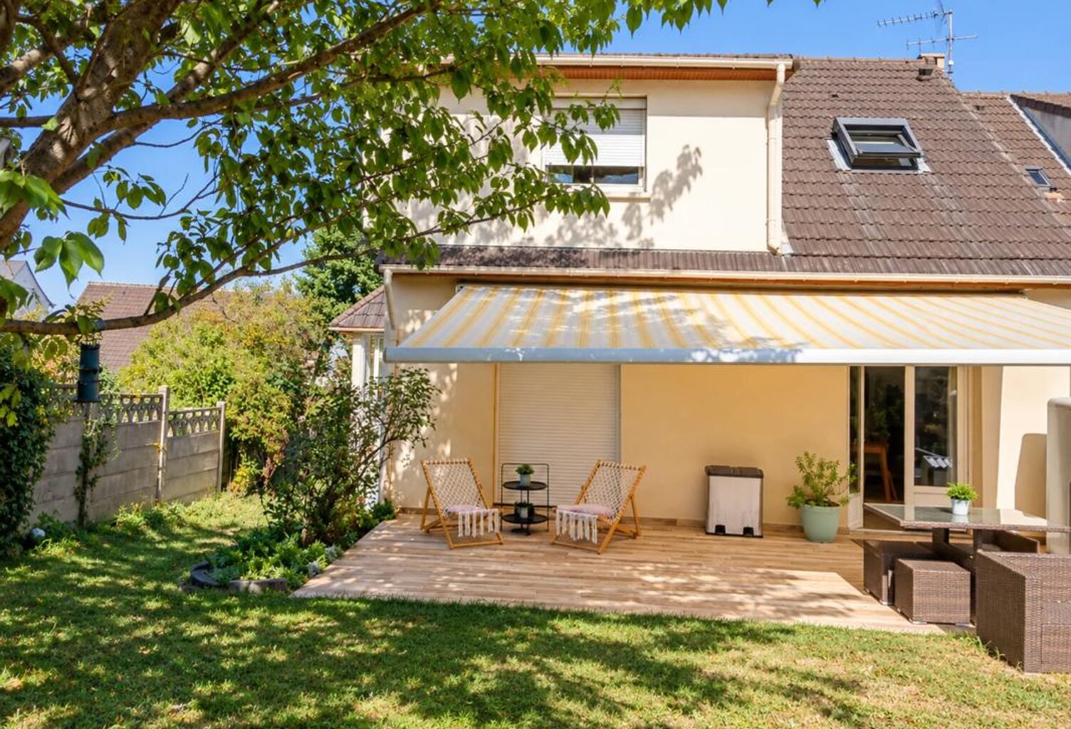 Maison de 5 pièces de 106 m² avec jardin ensoleillé — photo 1