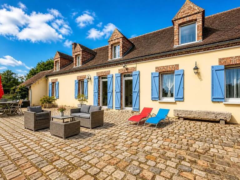 Maison de 7 pièces de 175 m² à Fontaine-la-Gaillarde — photo 1
