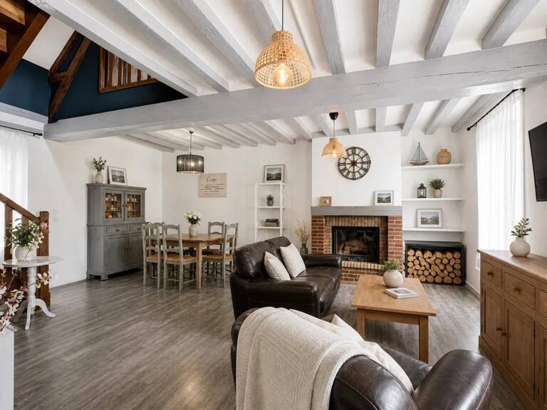 Maison de 7 pièces de 175 m² à Fontaine-la-Gaillarde — photo 1