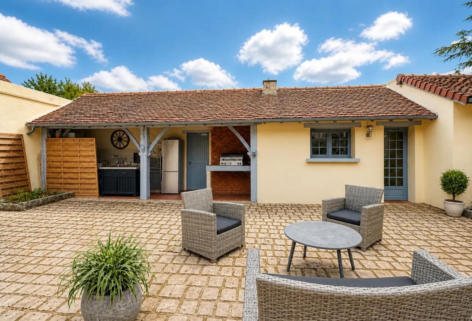 Maison de 7 pièces de 175 m² à Fontaine-la-Gaillarde — photo 1