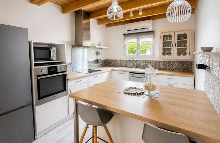 Villa 120 m² + Chalet 80 m², Piscine & Terrain 1 300 m² — photo 2