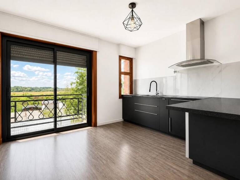 Maison de 9 pièces de 303m² à Guilly — photo 1