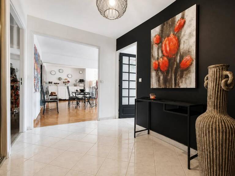 Appartement de 6 pièces de 180 m² à Épernon — photo 1