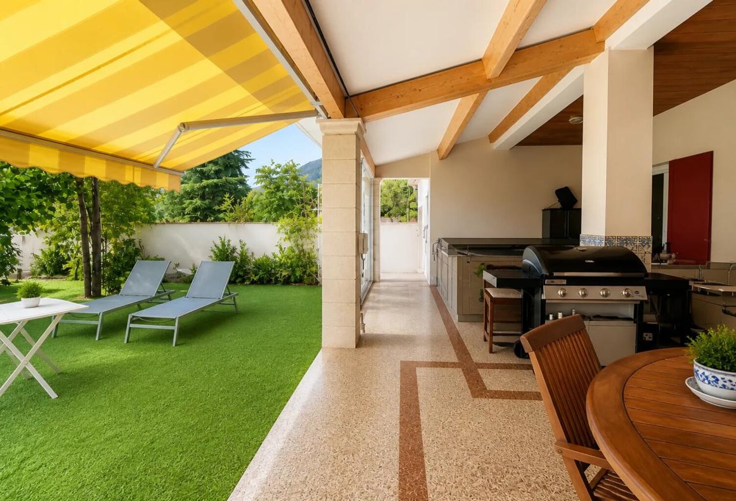Aubres – Plain‑pied de 146 m² avec vue unique — photo 1