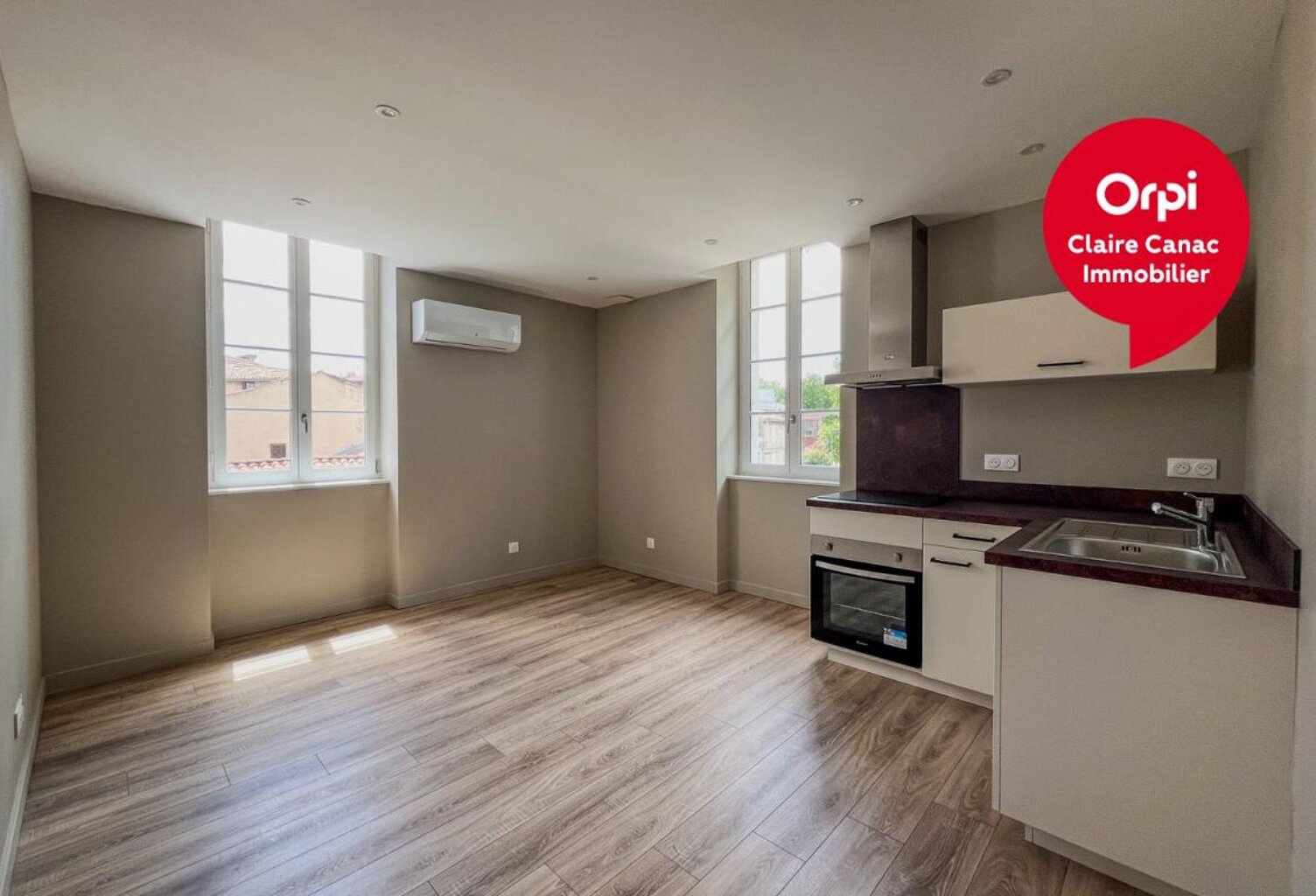 Appartement À Louer — photo 1