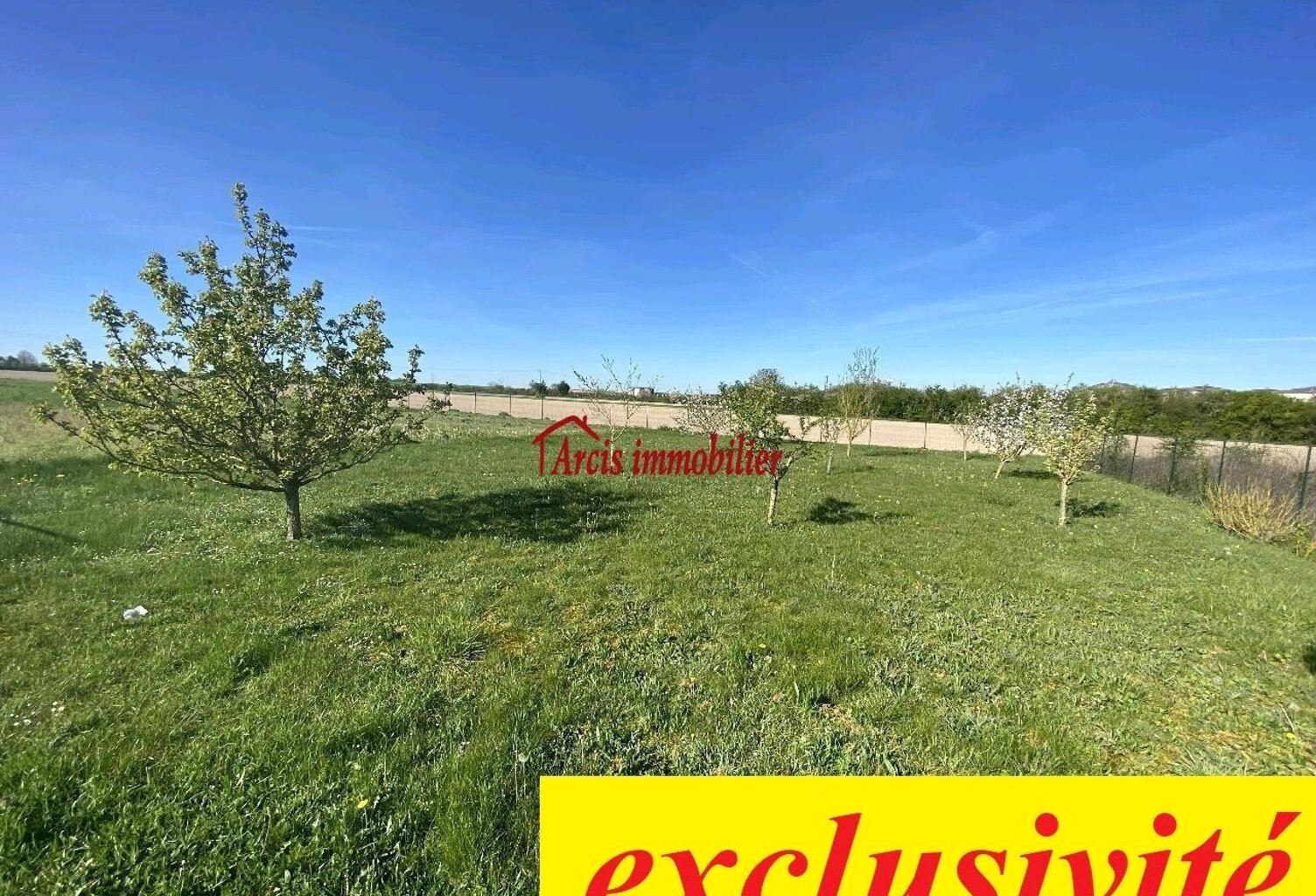 Vente terrain  905 m² Arcis-sur-Aube (10700) — photo 1