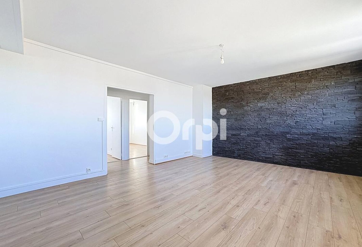 EXCLUSIVITÉ – BEL APPARTEMENT T5 LUMINEUX AU CŒUR DE LIMOGES — photo 1
