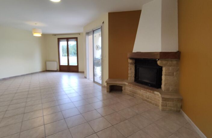 Marmande - Maison avec 3 chambres, 1 bureau et 3 garages — photo 3