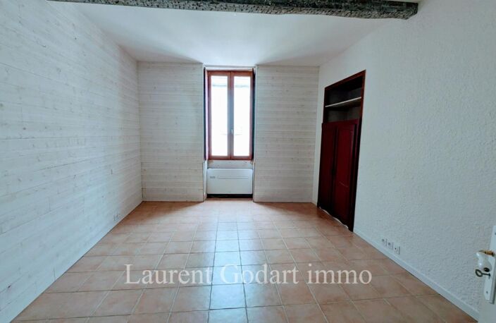 Maison de village en pierre avec 5 chambres et cour — photo 5