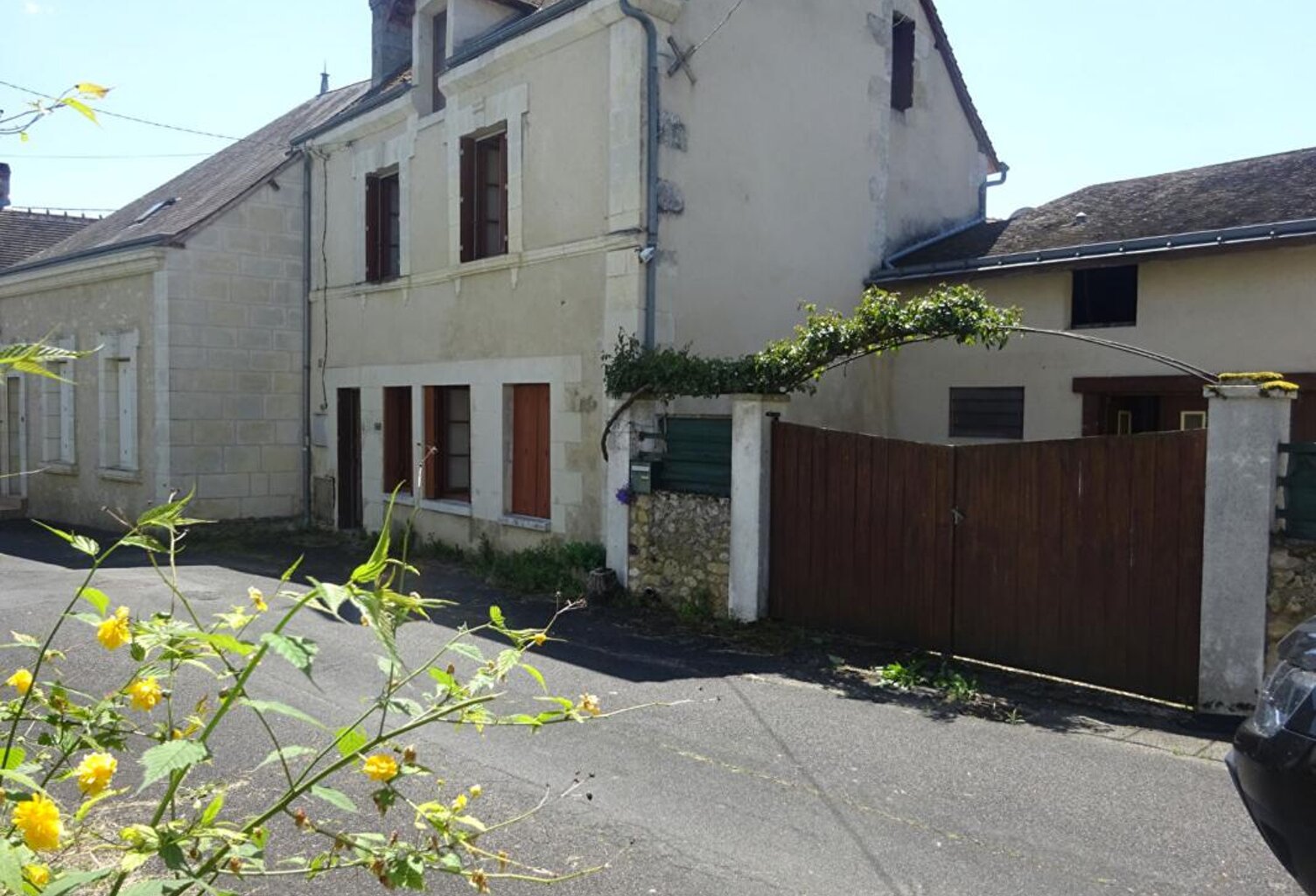 Maison Le Petit Pressigny 7 pièce(s) 0118 m2 — photo 1
