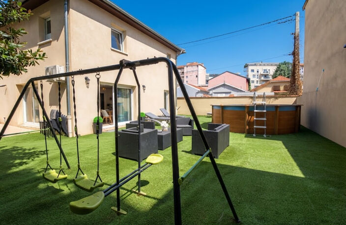 MAISON D'ARCHITECTE CONTRUITE EN 2000 DE 160m² SUR TERRAIN DE 400M² VILLEURBANNE — photo 5