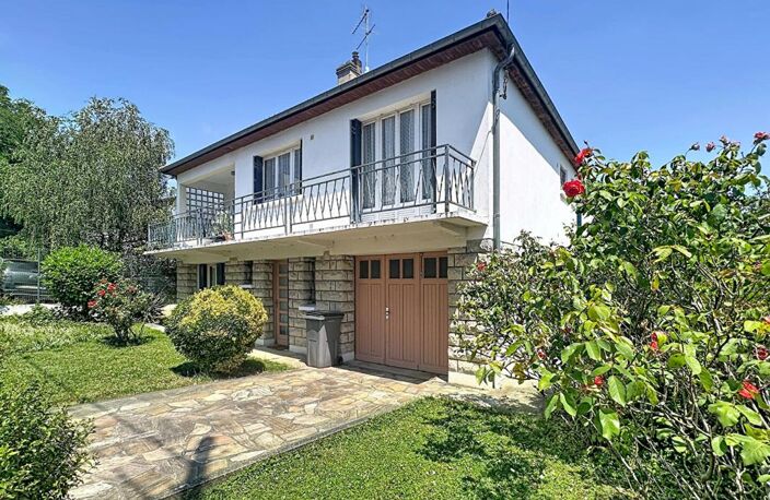 Famille nombreuse, projet intergénérationnel, profession libérale ou investissement locatif ? Cette maison répond à toutes vos envies ! — photo 2