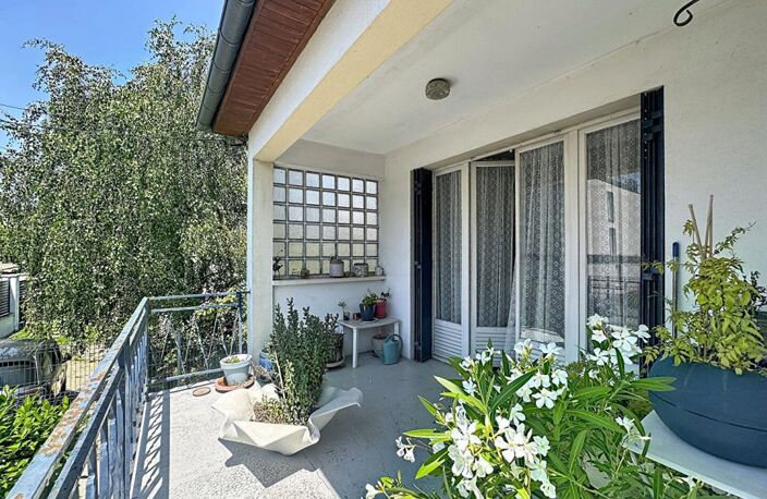 Famille nombreuse, projet intergénérationnel, profession libérale ou investissement locatif ? Cette maison répond à toutes vos envies ! — photo 3