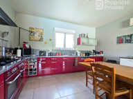 LE MUY - Villa de plain-pied avec piscine, terrain de 1 500 m² et double garage — photo 4