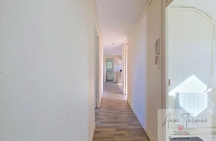 F3 — photo 4