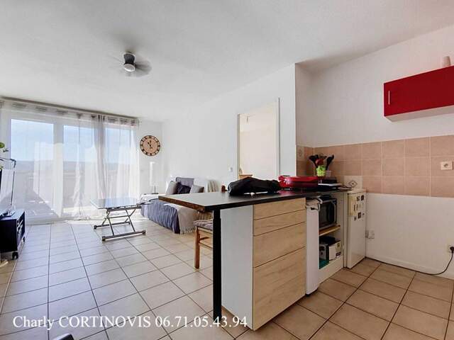 À vendre - T2 de 39 m² avec grande TERRASSE et GARAGE — photo du bien