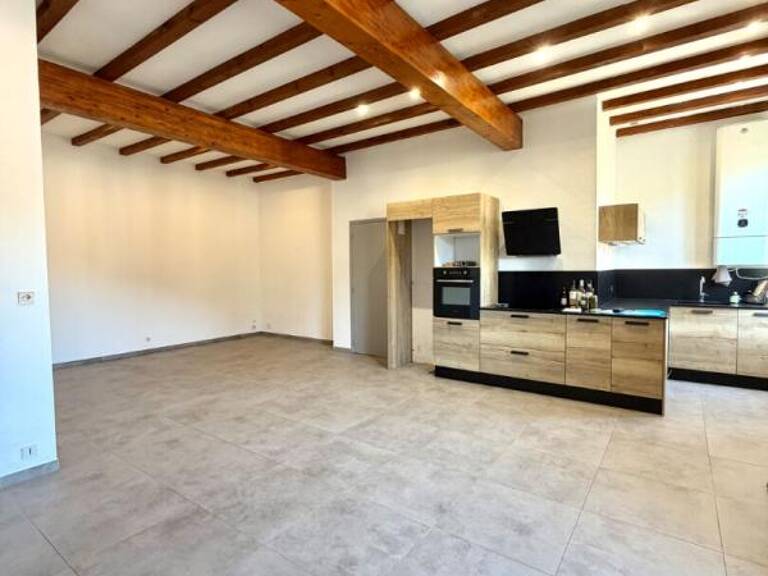T2 de 75 m² avec 2 places de parking et combles aménageables — photo 1