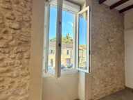 T2 de 75 m² avec 2 places de parking et combles aménageables — photo 4