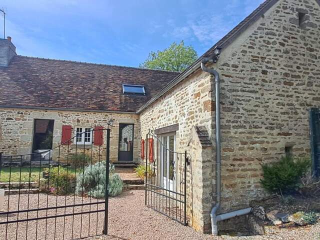 Maison en pierre 4 chambres, 135 m² — photo du bien
