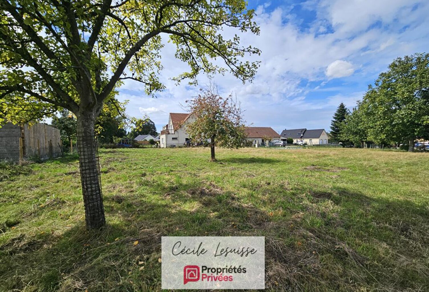 Terrain plat viabilisé - 781m² — photo 1