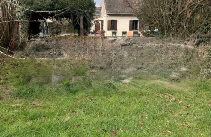 terrain à construire vendu viabilisé et tout clôturé de 740 m² — photo 5