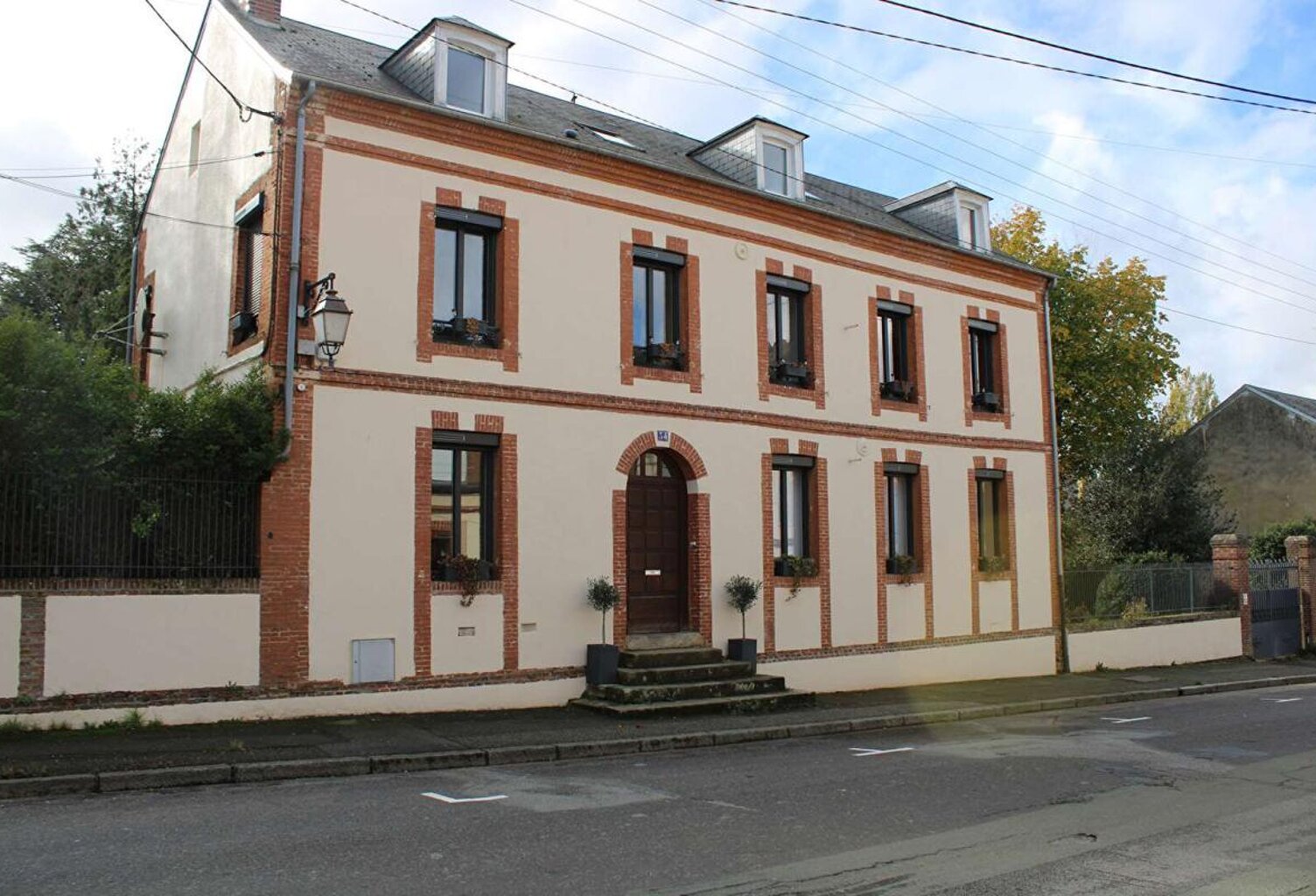 PROPRIETE - MAISON DE MAITRE L'AIGLE 12 pièce(s) 285 m2 avec piscine couverte — photo 1