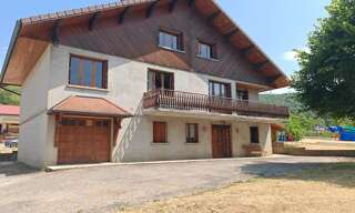 Maison 10 Pièces 220 m² à vendre à Valzin-en-Petite-Montagne (39240)