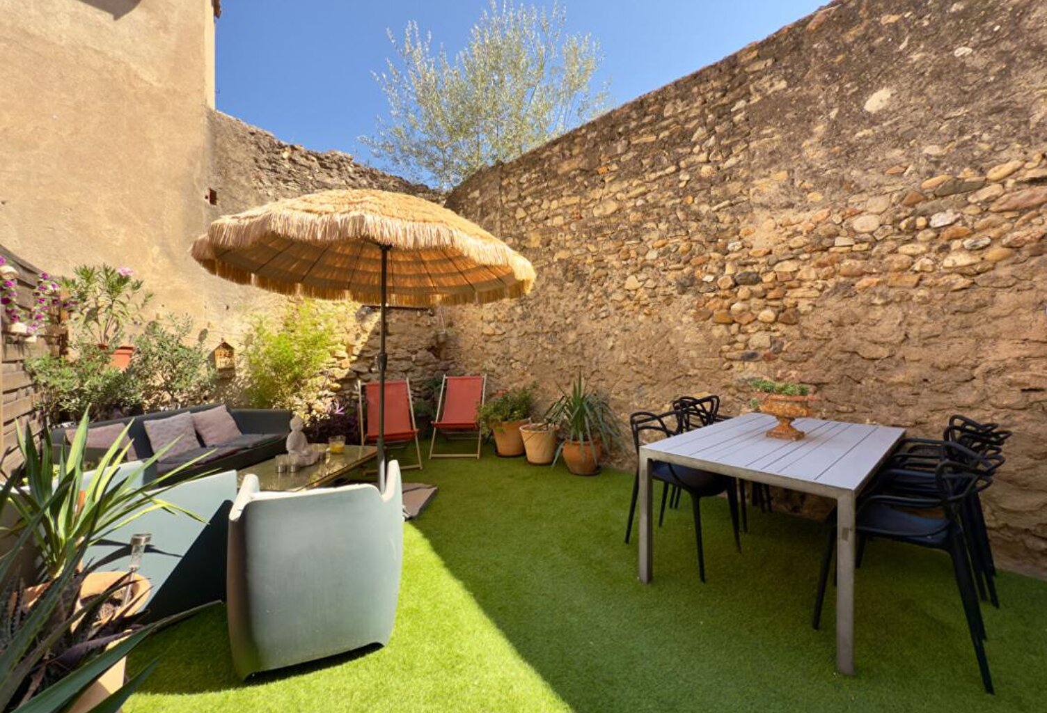 Maison de maître Triplex - 269 000 — photo 1