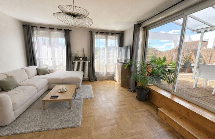 Appartement t2 avec terrasse - CAHORS centre-ville — photo 2