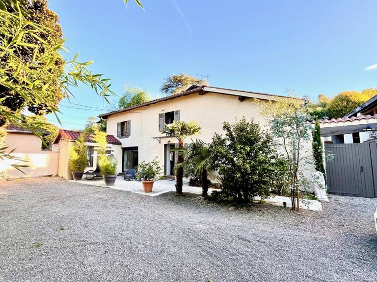 VIENNE - JOILE MAISON 180 m²  , 4 CHAMBRES , Piscine et Dépendances — photo 1