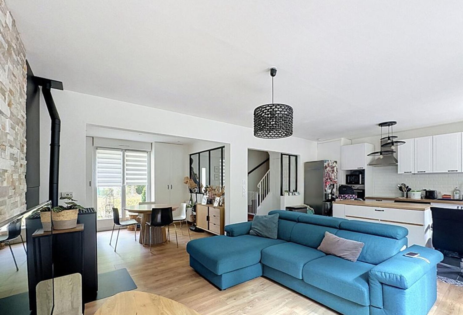 Maison coup de coeur à Bièvres  Entièrement rénovée, 3 chambres, aucun travaux à prévoir ! — photo 1