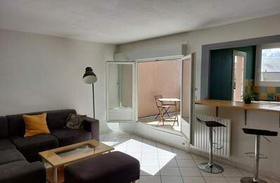 Appartement meublé de 5 pièces en duplex — photo du bien