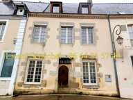 Maison de ville atypique avec ses superbes façades extérieures en pierre de 118 m2 habitables (160 m2 au sol) — photo 2