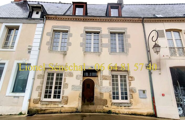 Maison de ville atypique avec ses superbes façades extérieures en pierre de 118 m2 habitables (160 m2 au sol) — photo 2