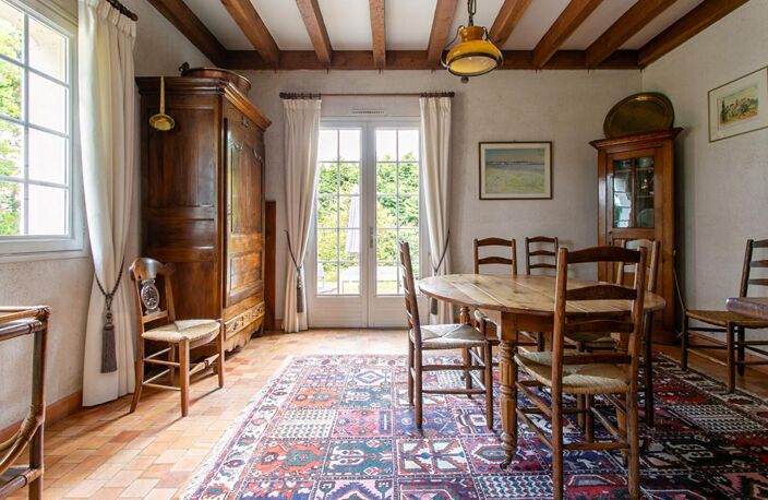 Maison Gétigné 11 P . 6 Chs . Bureaux . 274.92 M² . T 6832 M² . Garage . Cave . Salle de jeux . Bucher — photo 4