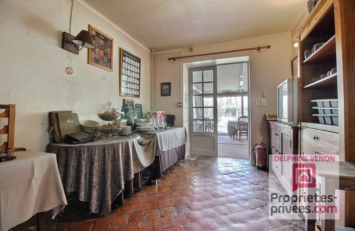 Exclusivité - Ensemble immobilier de  plus de 500 m² dans le centre bourg de Combreux — photo 5