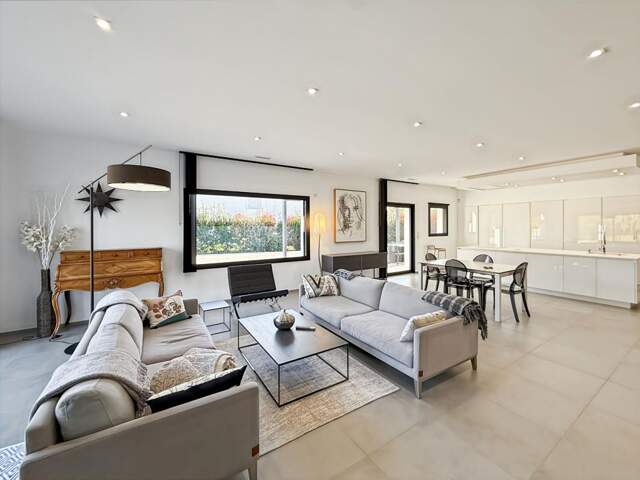 À VENDRE - MAISON CONTEMPORAINE DE PLAIN -PIED — photo du bien