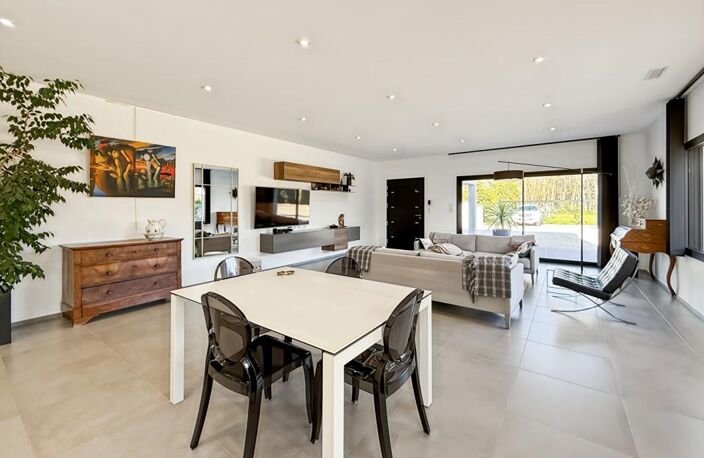 À VENDRE - MAISON CONTEMPORAINE DE PLAIN -PIED — photo 3