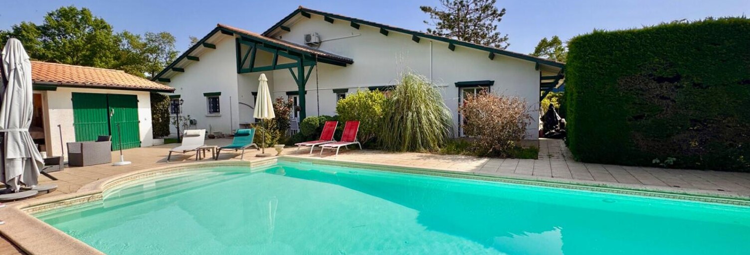 Maison 10 Pièces 245 m² à vendre à Lège (33950)