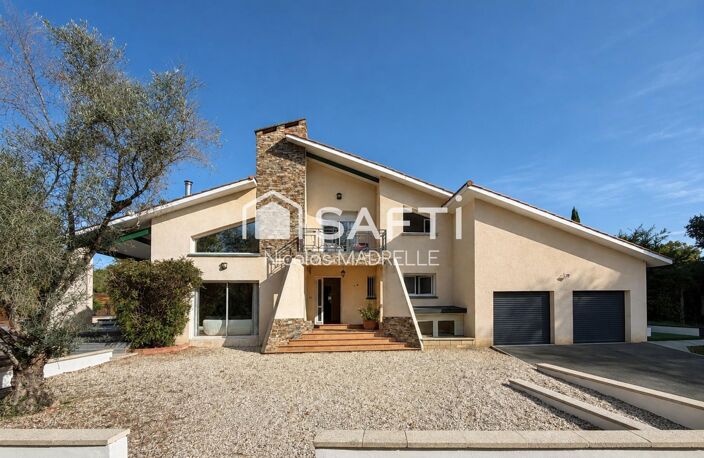 Maison 195 m², piscine, vaste terrain, dépendances — photo 2