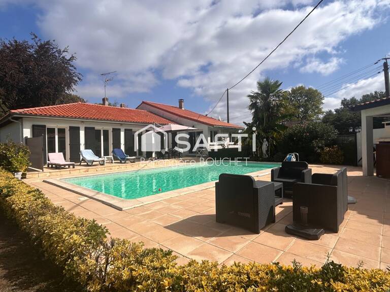 Maison 5 chambres avec piscine — photo 1