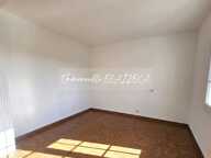 2/5 chambres de plain pied ( 3ème possible), sous sol semi enterré, 240 m 2 au sol, — photo 3